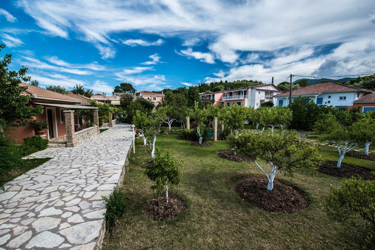 Lemon Garden Apartments Lygia  Buitenkant foto
